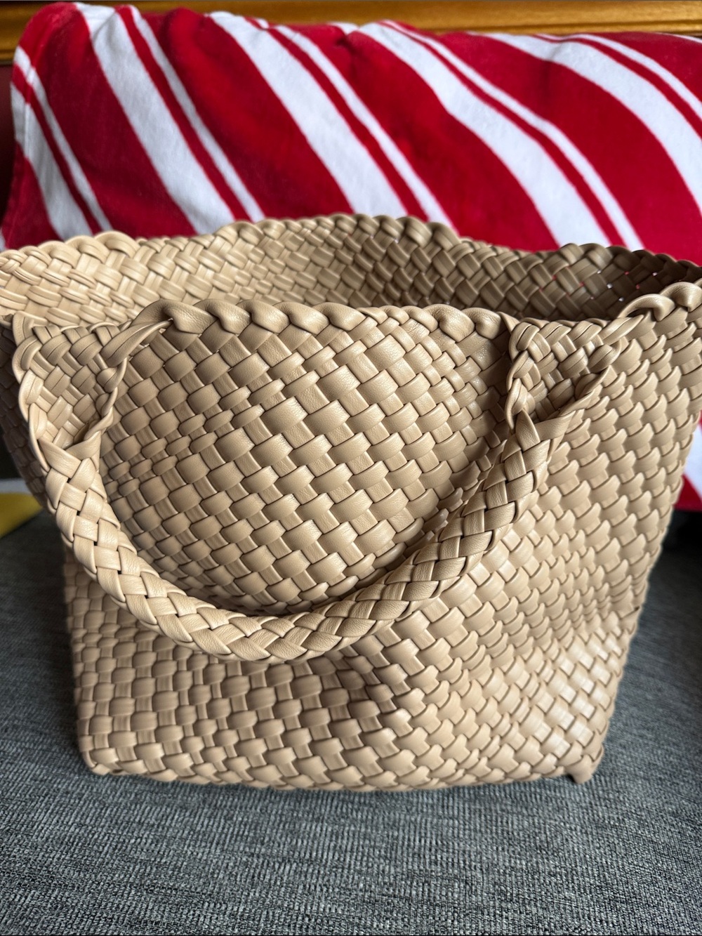 Braided Woven Tote Bag in Light Tan - Women's Everyday Carryall